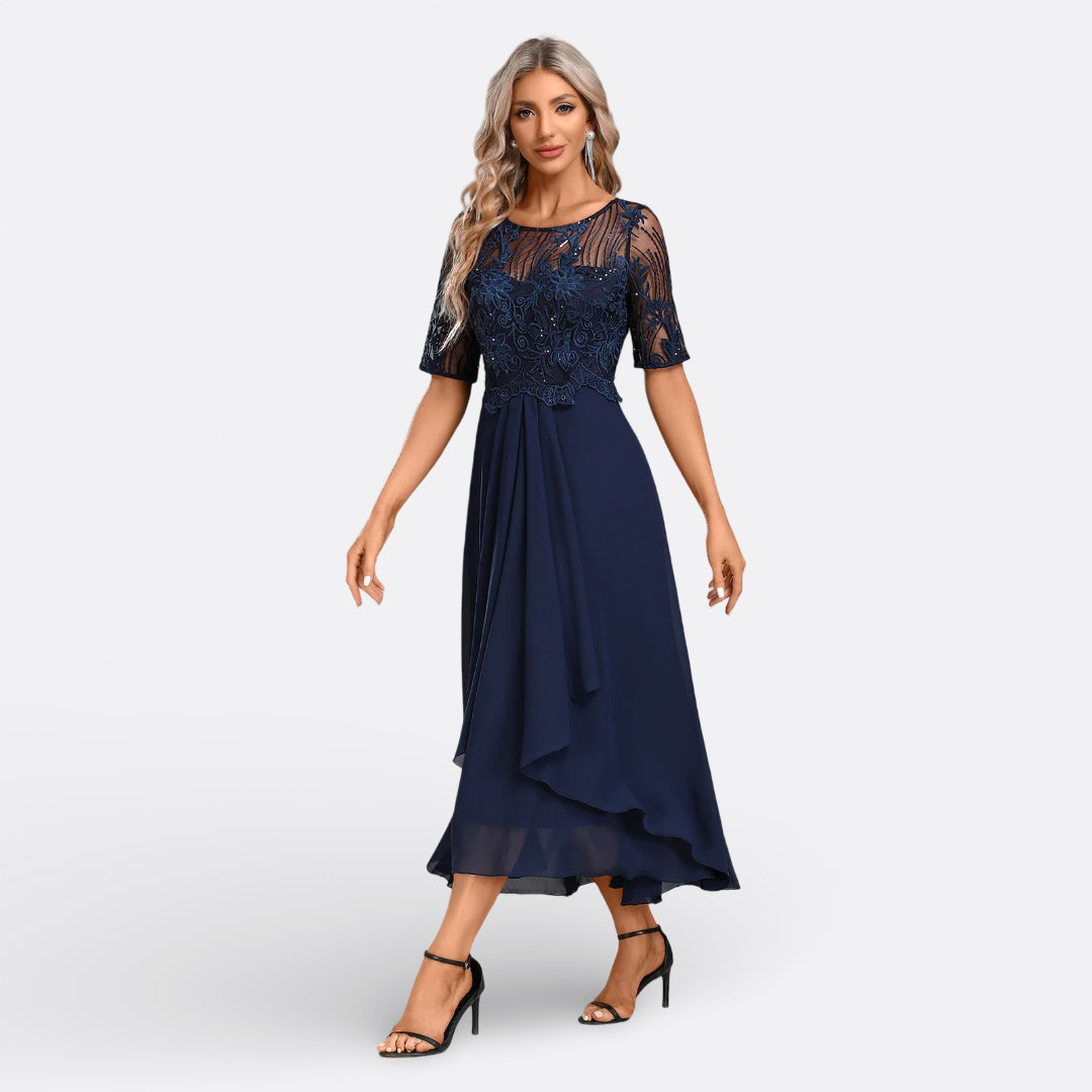Mariana - Chic Short Sleeve Lace Dress