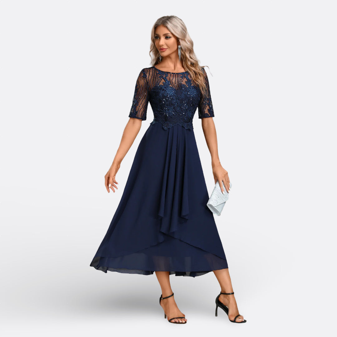Mariana - Chic Short Sleeve Lace Dress
