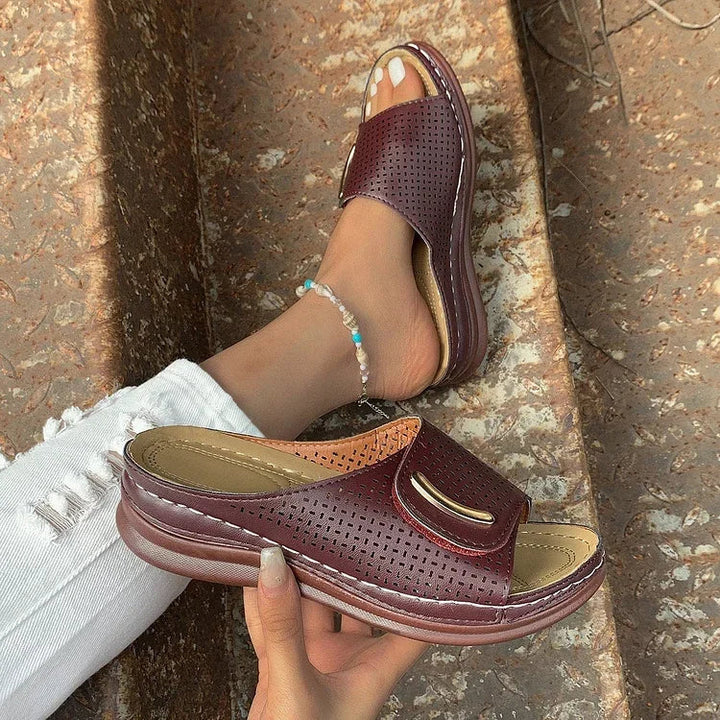 Joanna – Timeless Urban Sandals