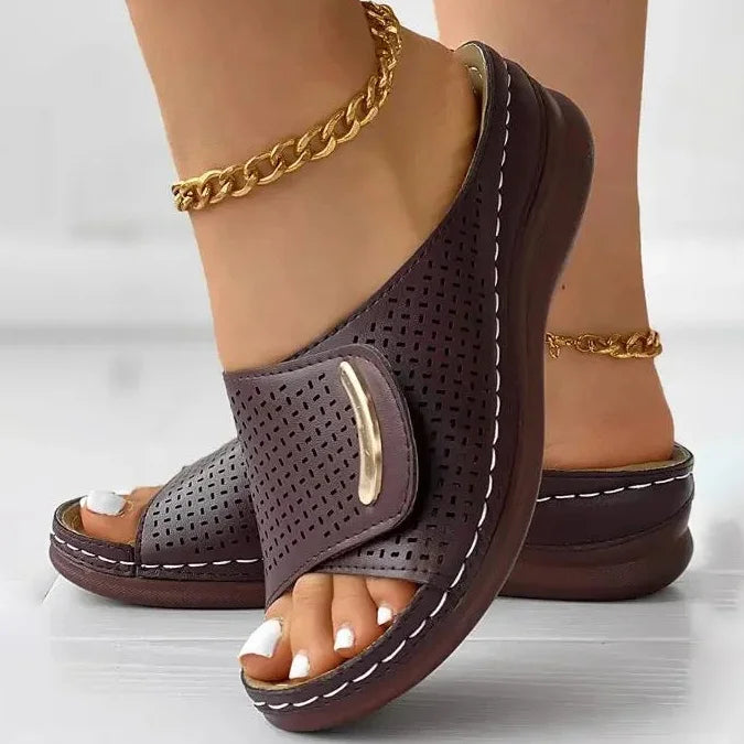 Joanna – Timeless Urban Sandals