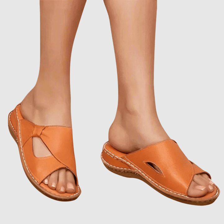 Gaelle - Cozy Leather Sandals