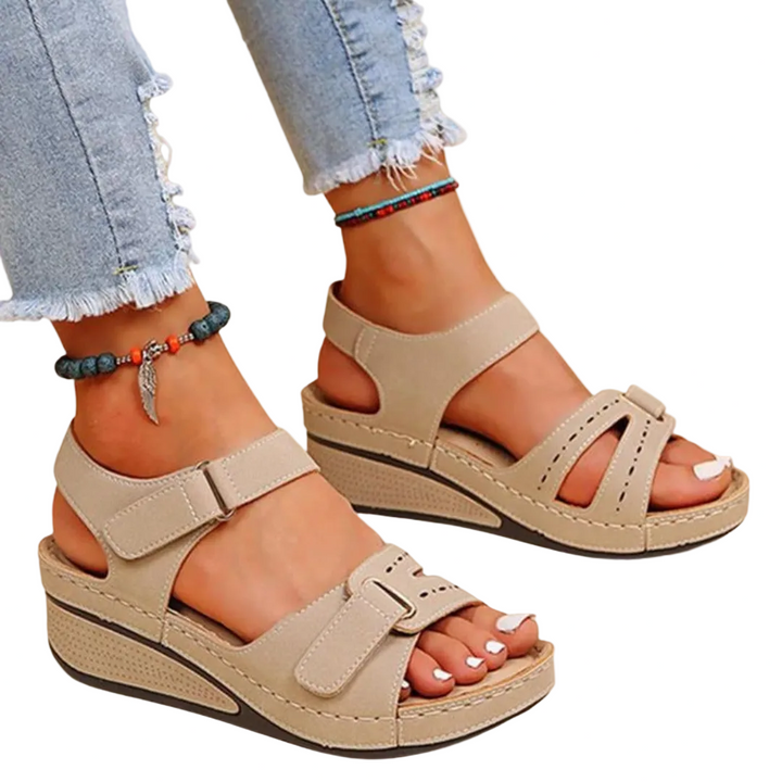 Helene Women's Relaxed Fit Sandals