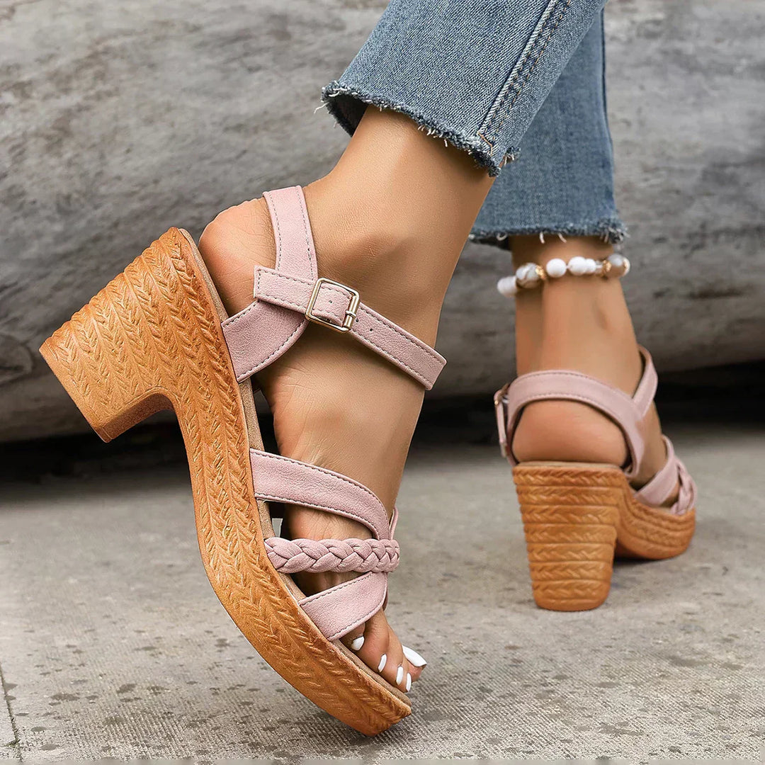 Demi - Cozy Sandals for All-Day Comfort