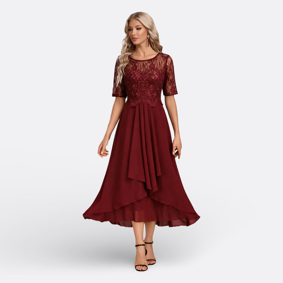 Mariana - Chic Short Sleeve Lace Dress