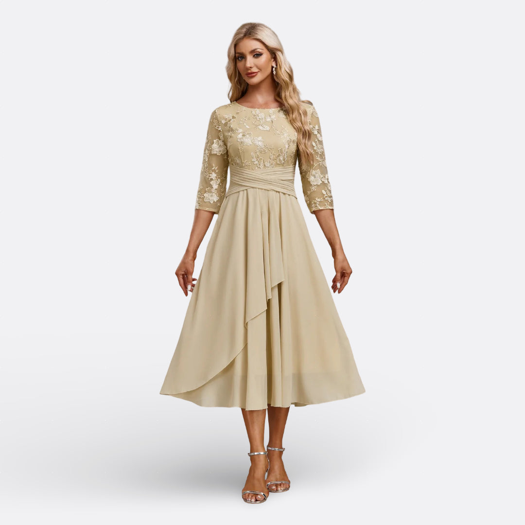 Mariana - Chic Short Sleeve Lace Dress