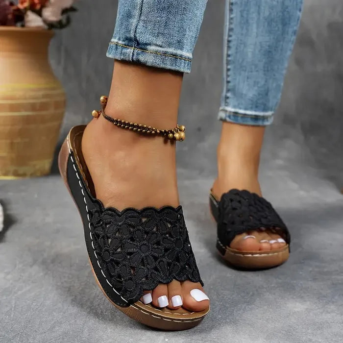 Delilah – Comfort-Focused Ergonomic Sandals